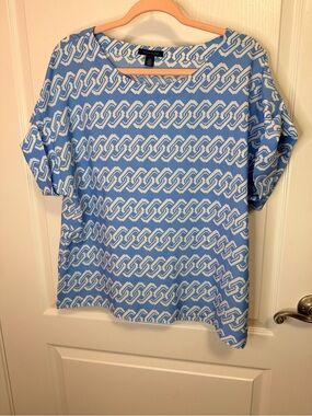 Tommy Hilfiger Blue and White Chain-Print Short Sleeve Blouse